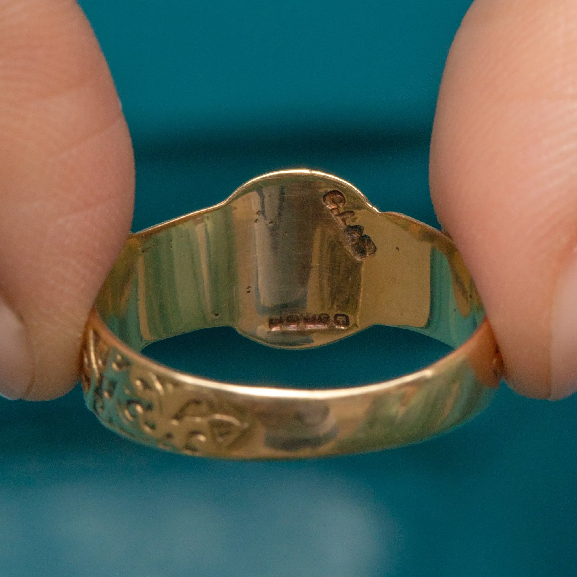 9ct Gold Engraved Buckle Ring