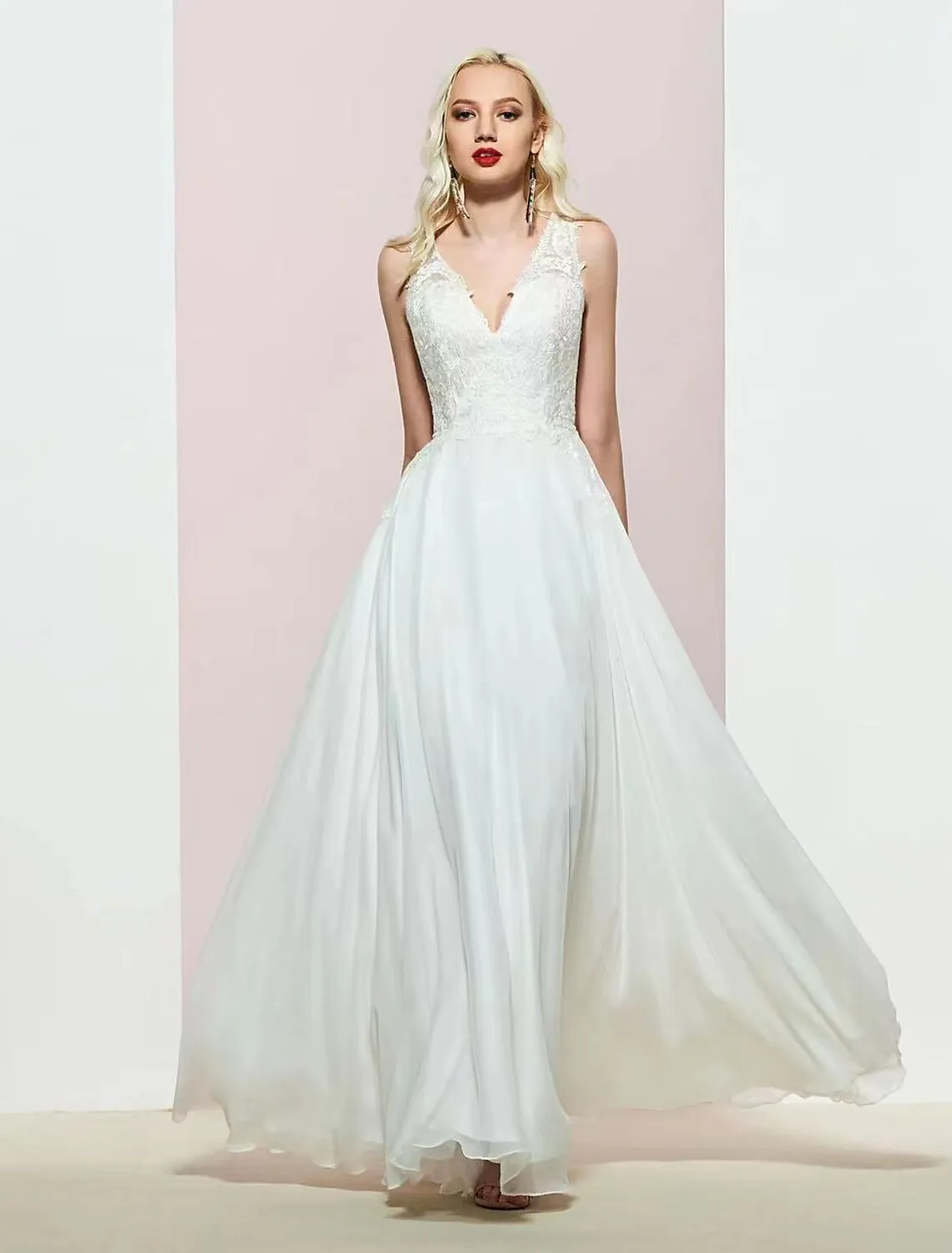 A-Line Evening Gown Open Back Dress Wedding Party Birthday Floor Length Sleeveless V Neck Chiffon with Appliques