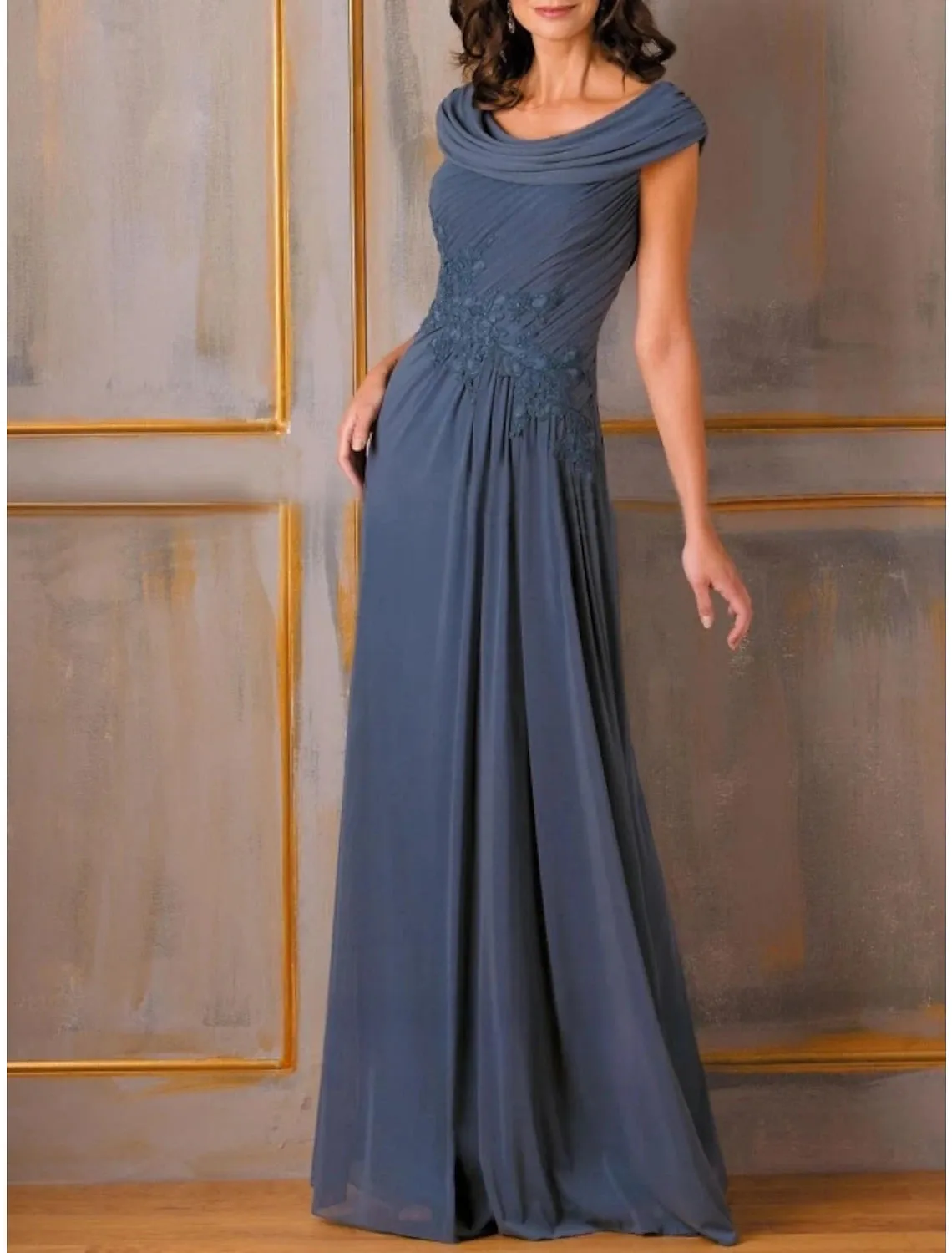 A-Line Evening Gown Party Dress Elegant Dress Formal Fall Floor Length Short Sleeve Scoop Neck Chiffon with Pleats Ruched Appliques