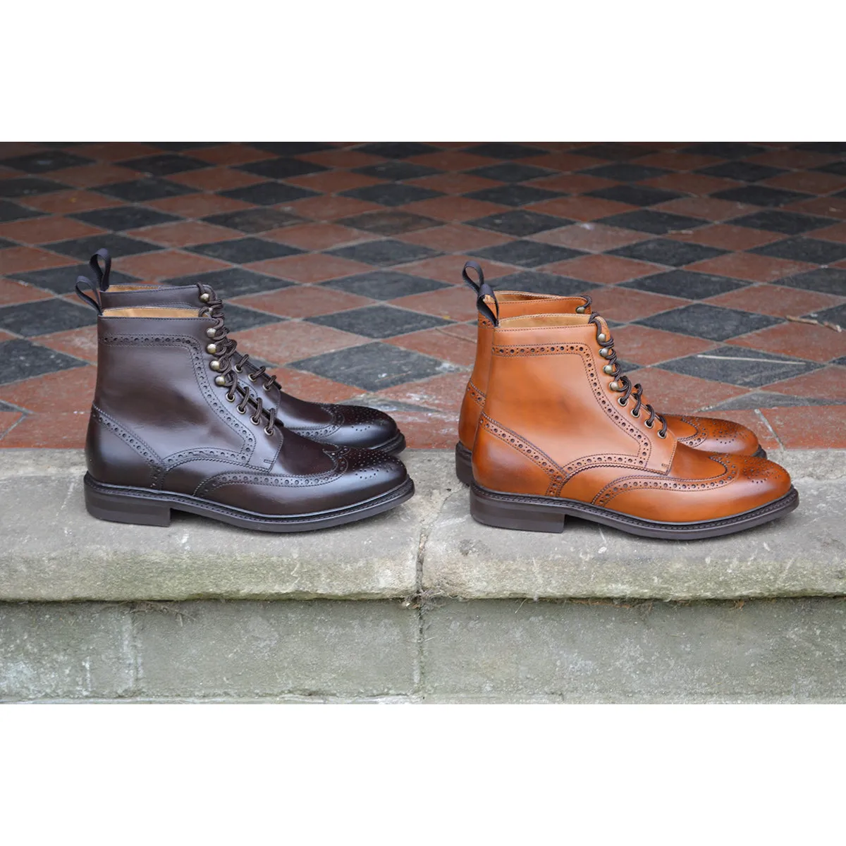 Berwick 1707 Brogue Boot (322) -Moka