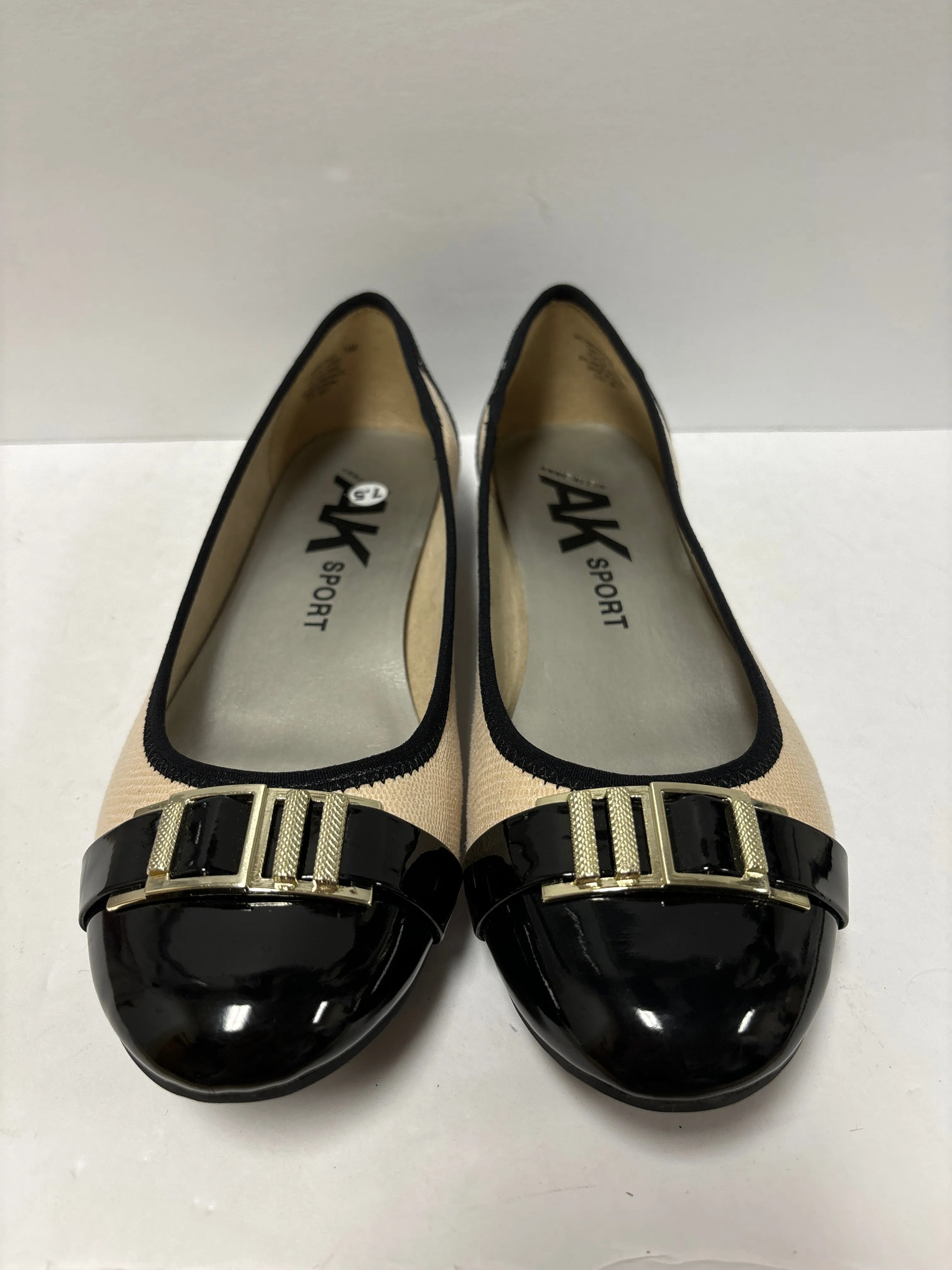 Black & Cream Shoes Flats Anne Klein, Size 7.5