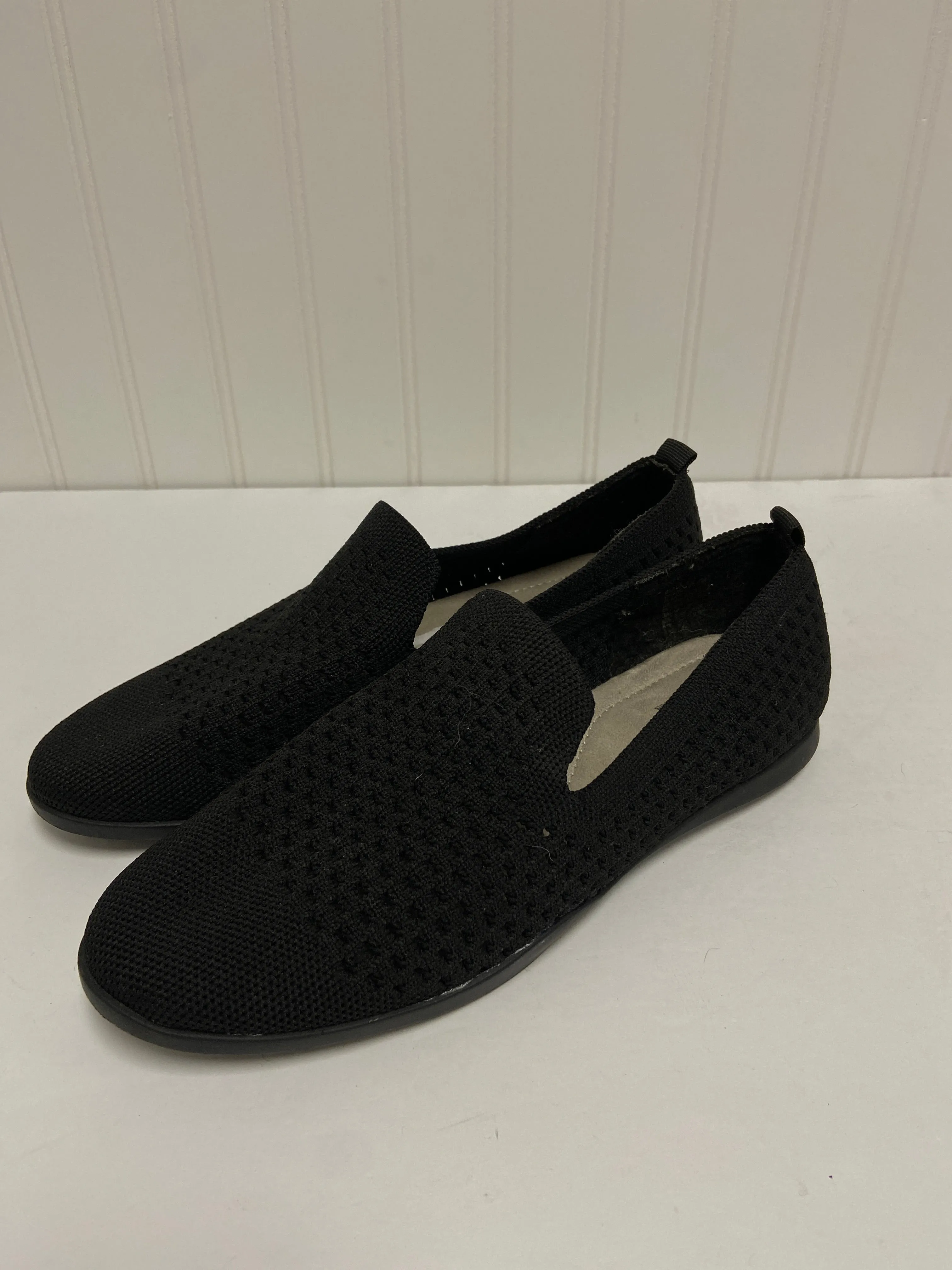 Black Shoes Flats White Mountain, Size 8