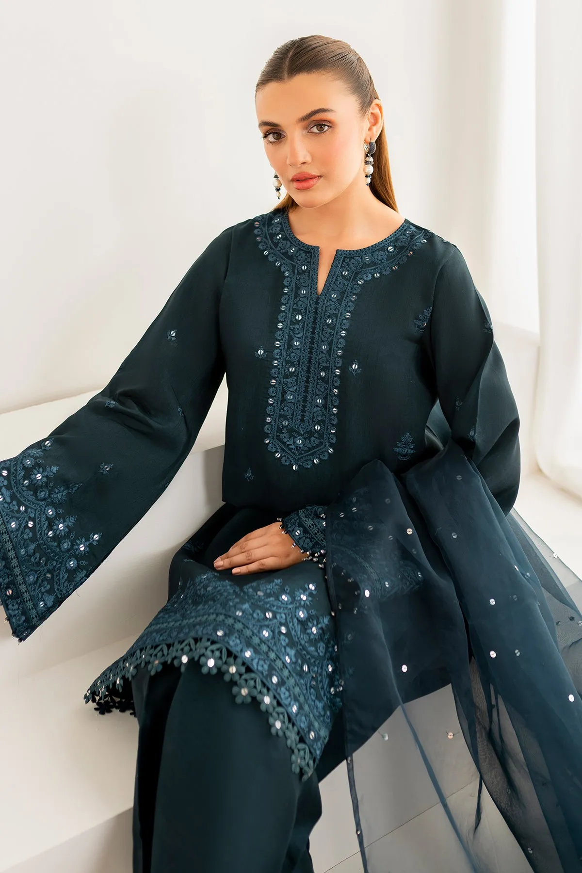 EMBROIDERED SILK UF-696