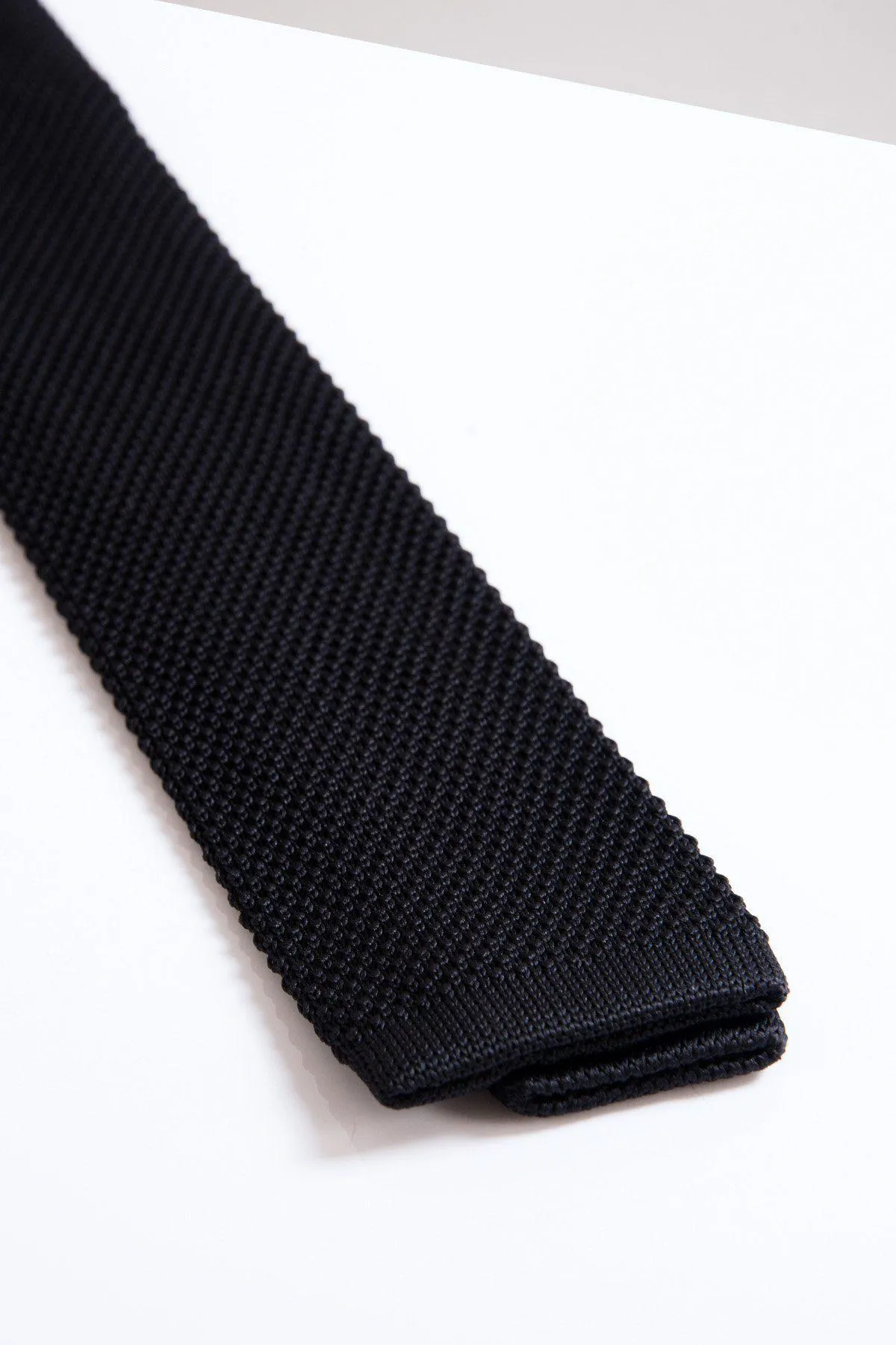 KT - Black Knitted Tie