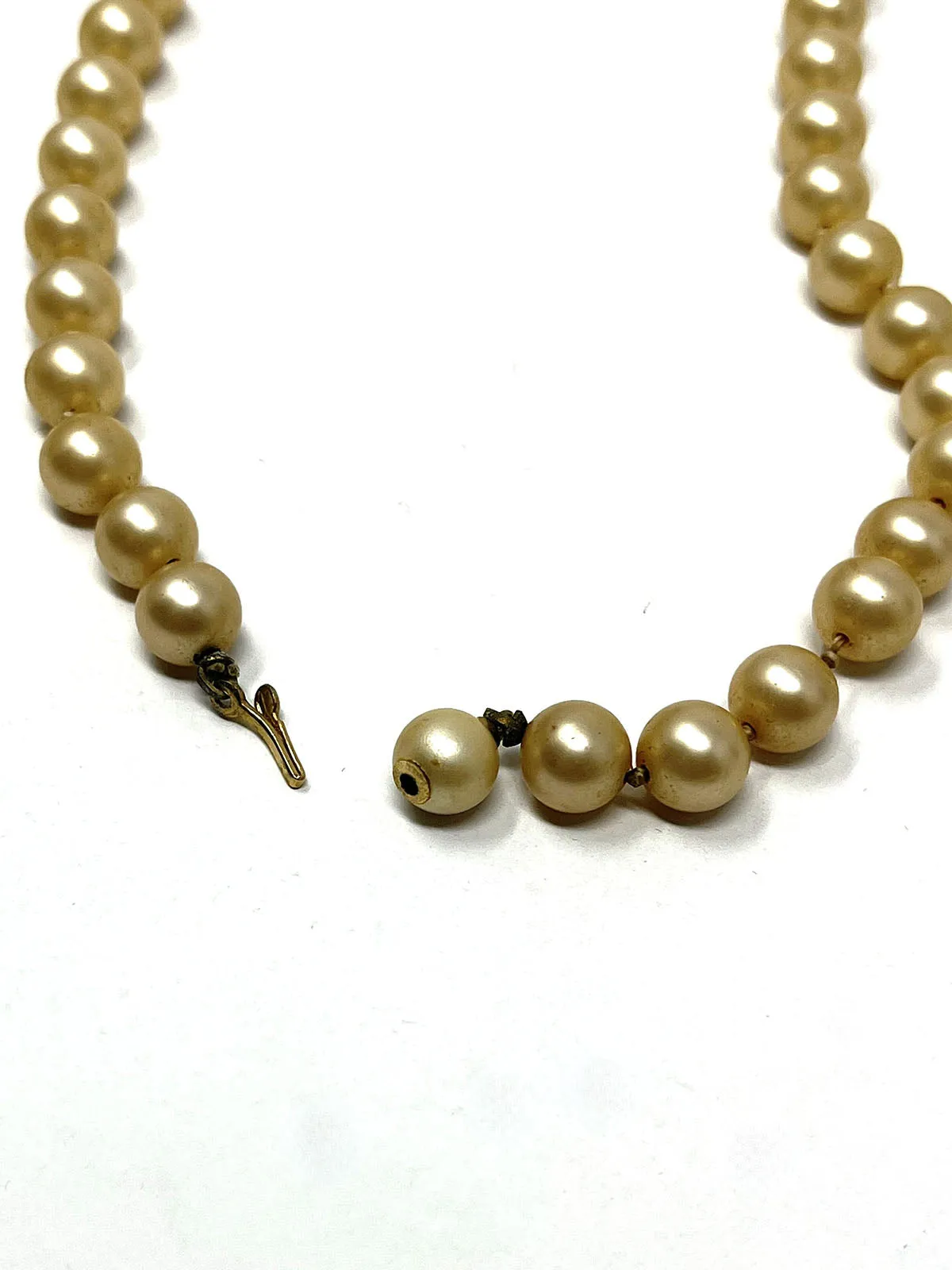 Vintage Champagne Faux Pearl Evening Necklace